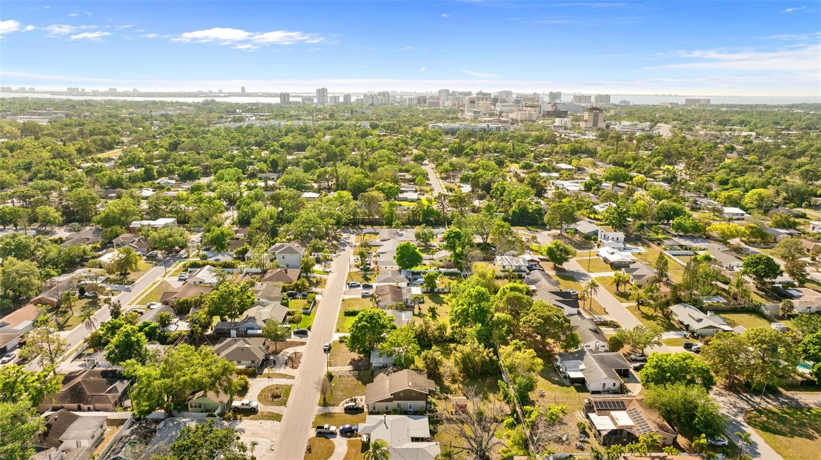 PATRICIA MANOR - Residential