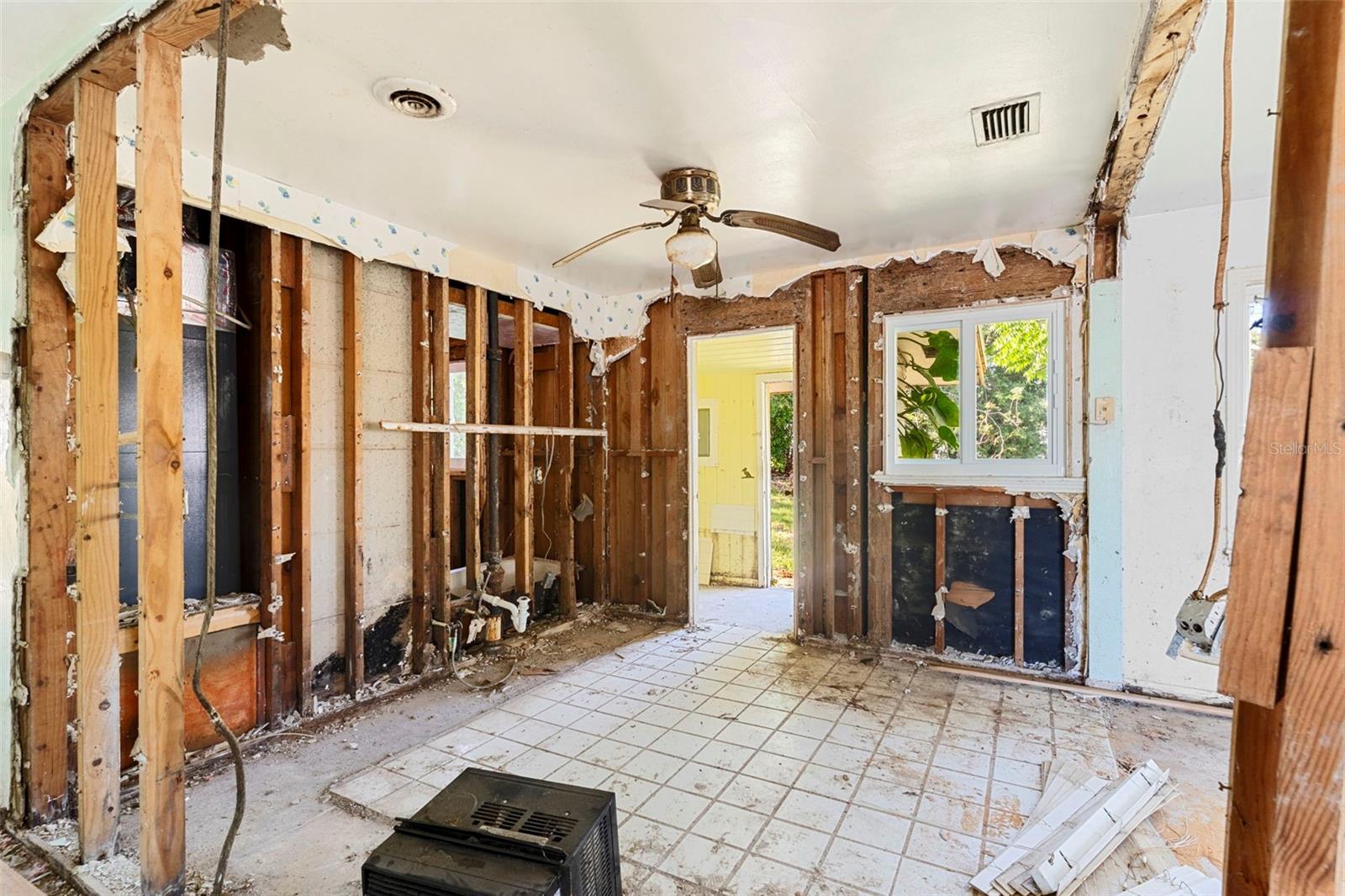 PATRICIA MANOR - Residential