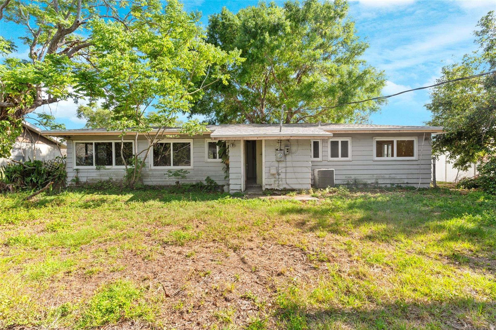 PATRICIA MANOR - Residential