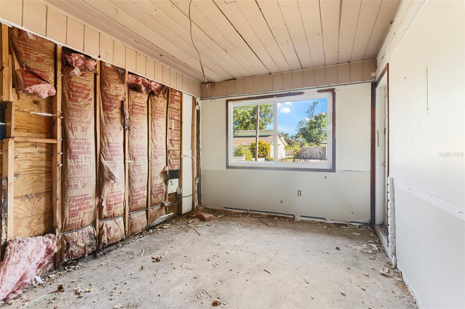 PATRICIA MANOR - Residential