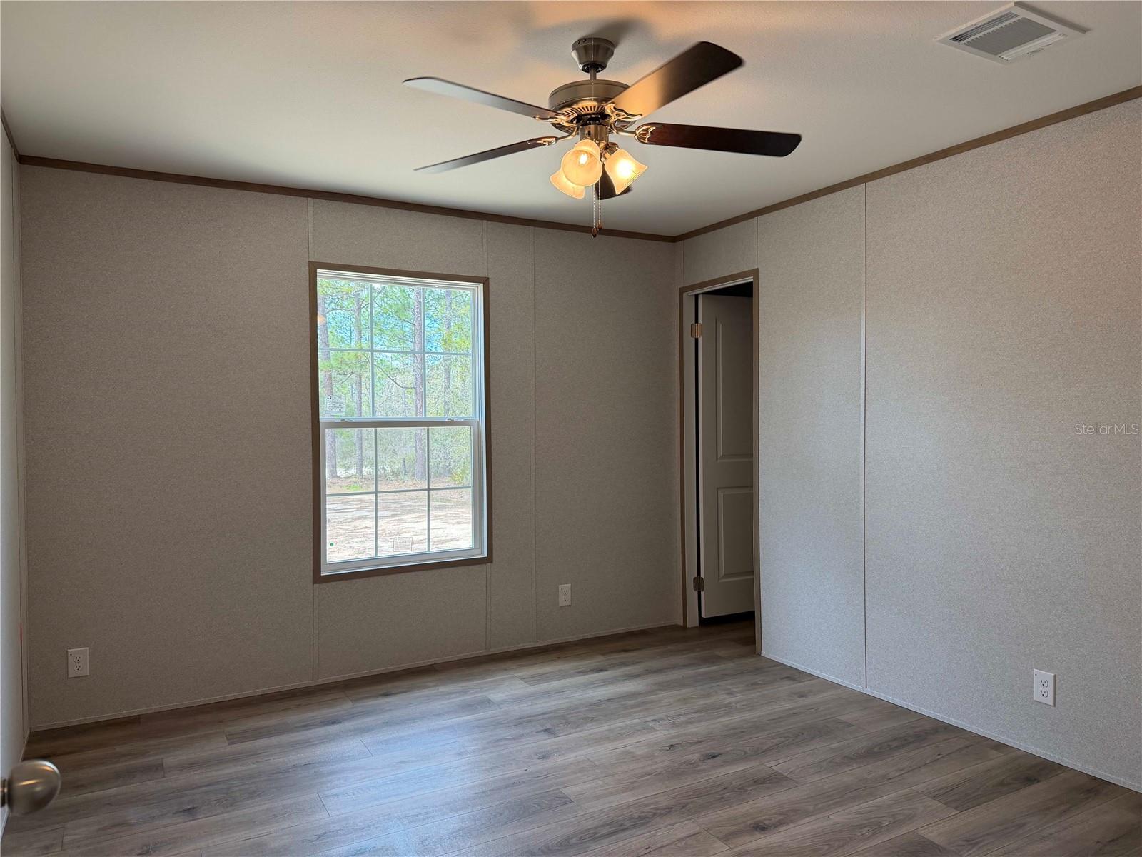 WILLISTON HIGHLANDS UN 5 - Residential