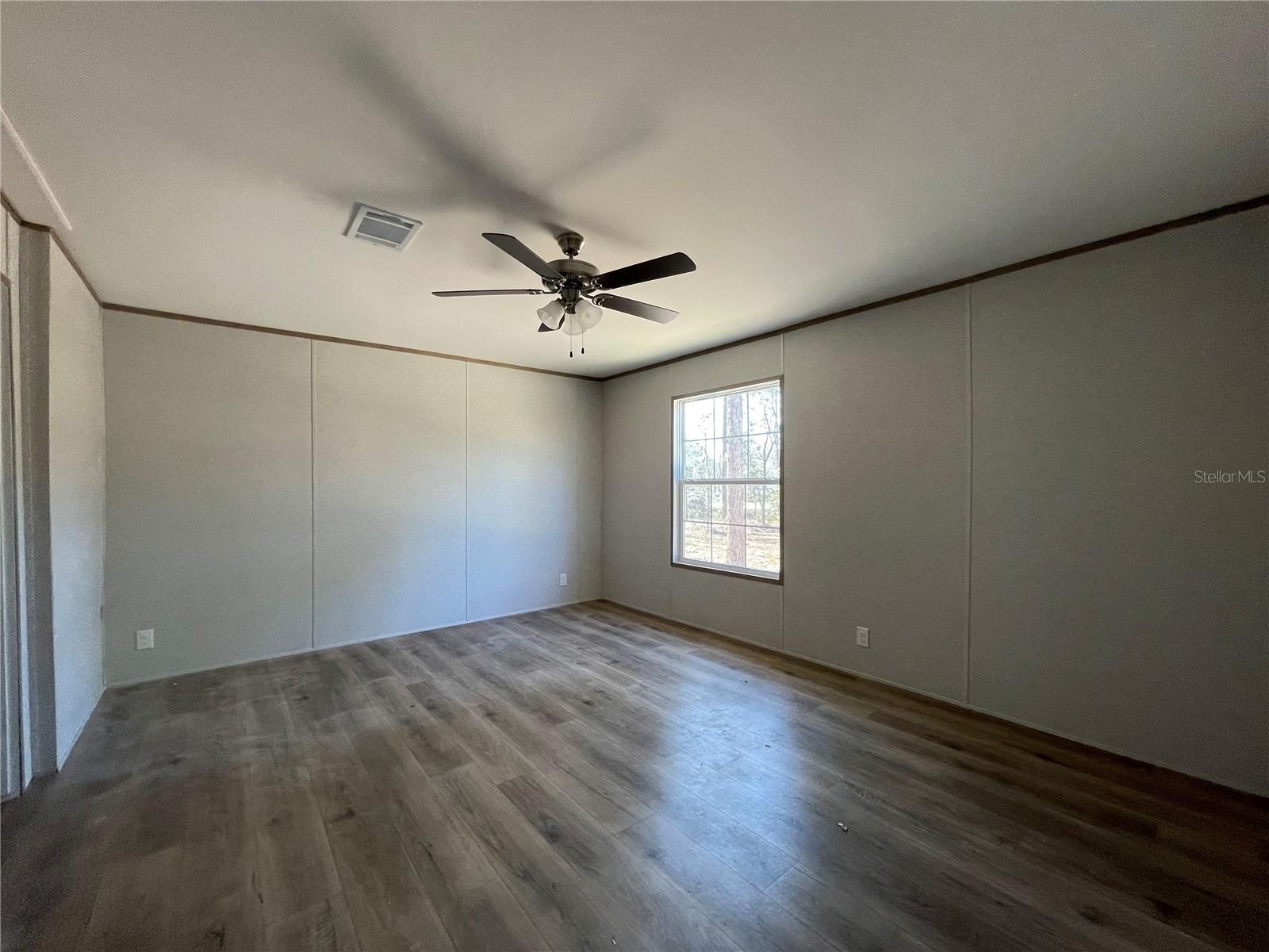 WILLISTON HIGHLANDS UN 5 - Residential