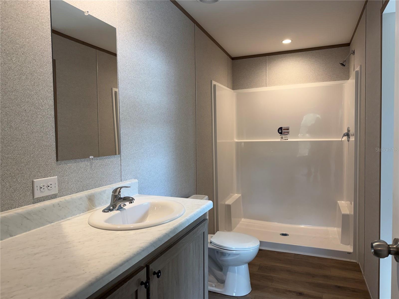 WILLISTON HIGHLANDS UN 5 - Residential