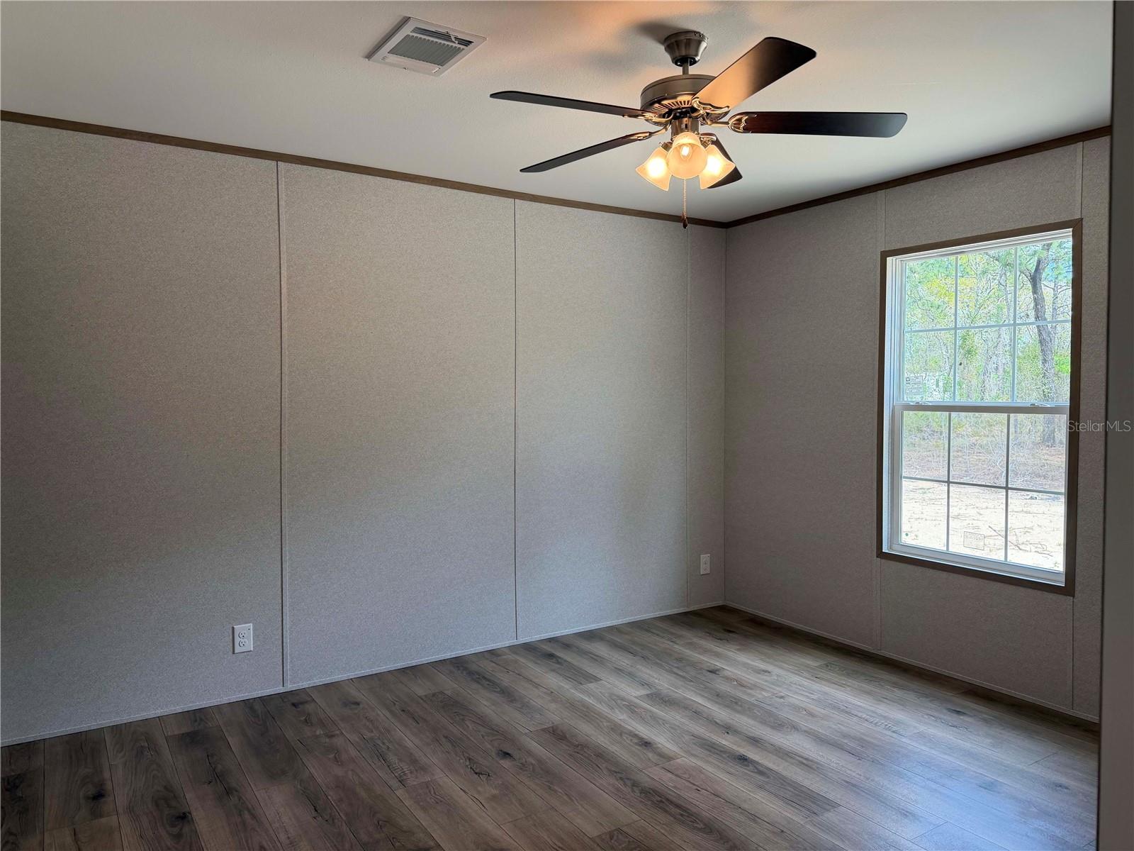 WILLISTON HIGHLANDS UN 5 - Residential