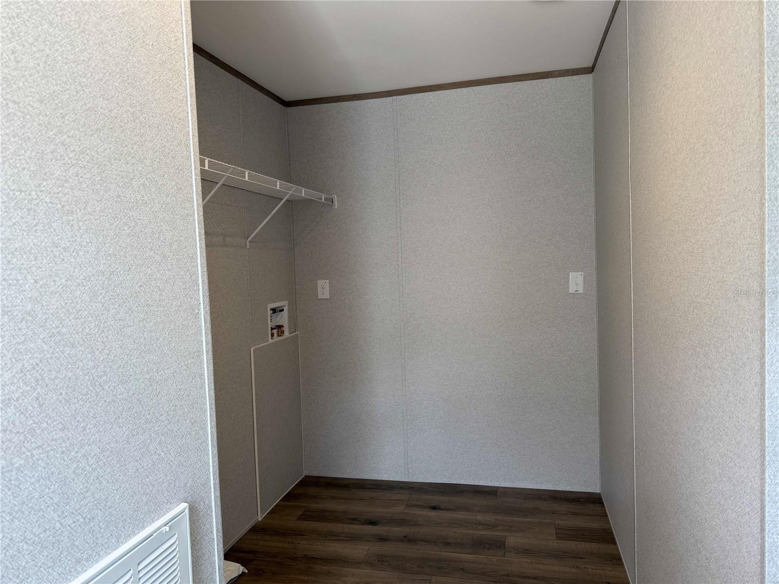 WILLISTON HIGHLANDS UN 5 - Residential