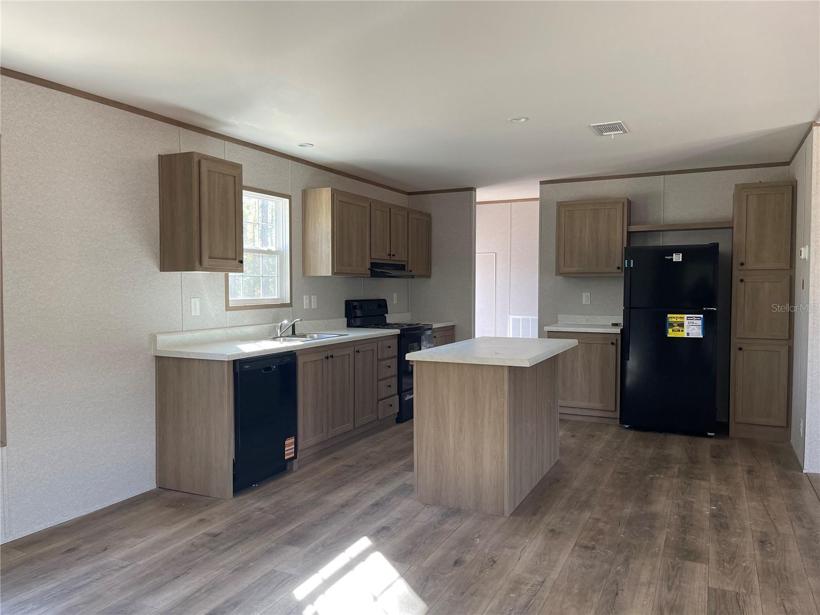 WILLISTON HIGHLANDS UN 5 - Residential