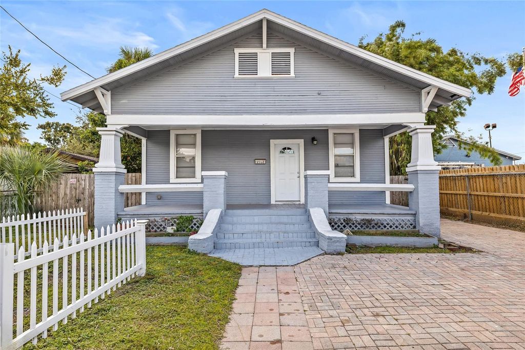 Photo of 2332 W Saint John Street, Tampa, FL 33607 (MLS # TB8437217)