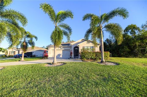 A home in WINTER HAVEN