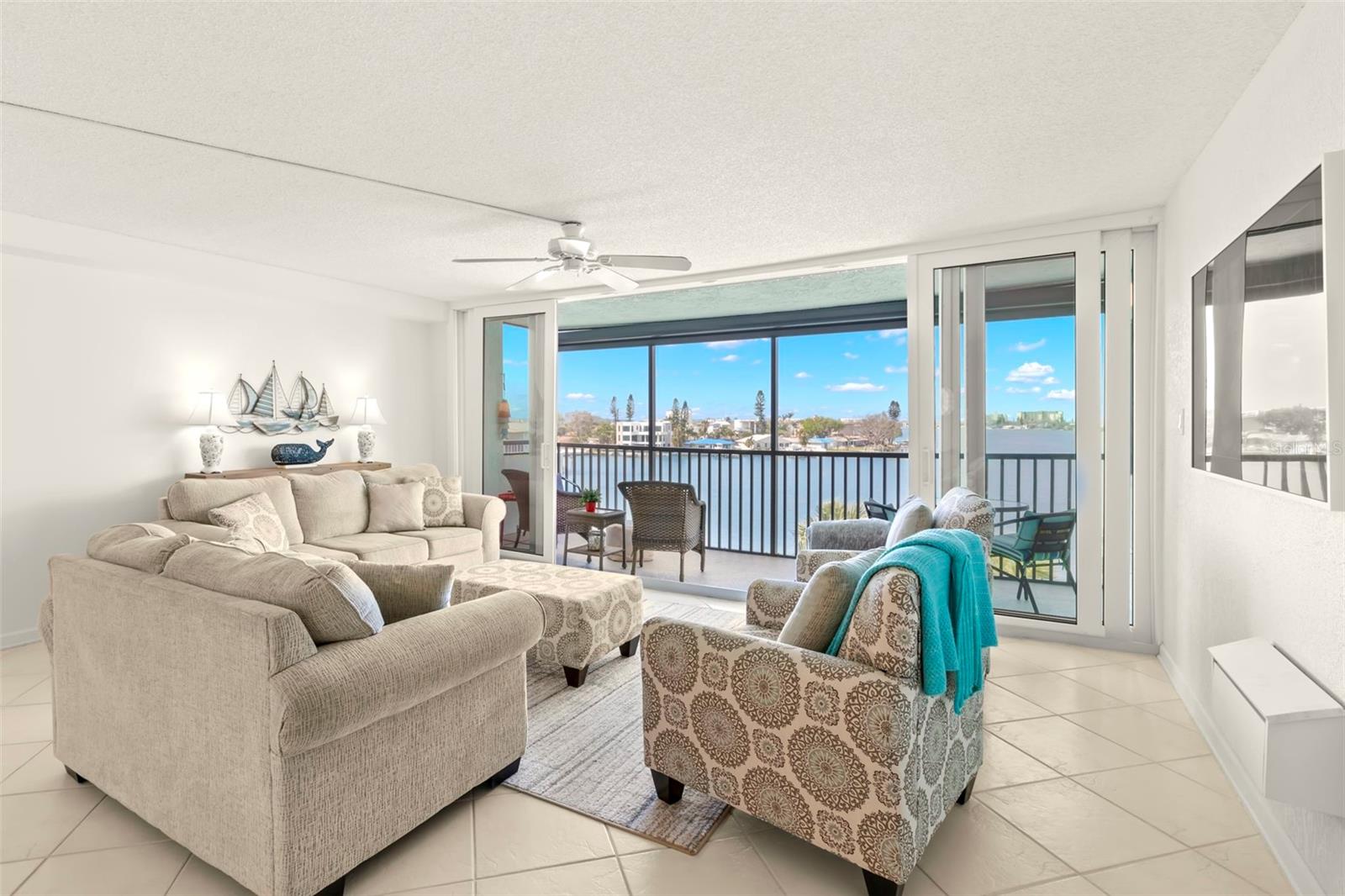 HEMINGWAY CONDO THE - Residential Lease