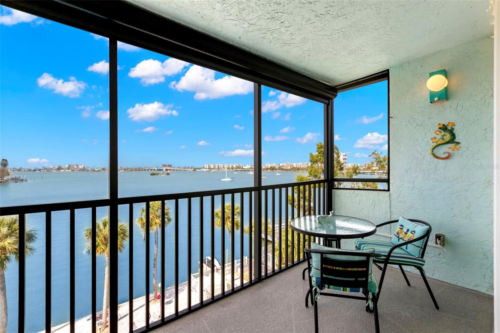 HEMINGWAY CONDO THE - Residential Lease