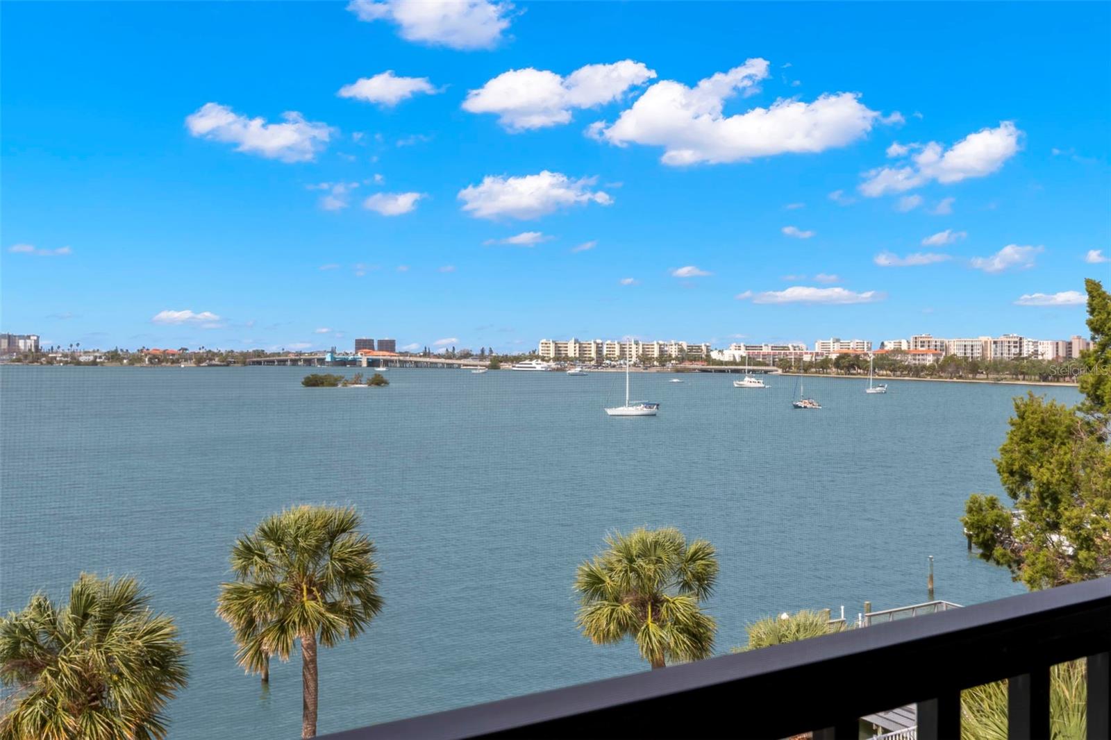 HEMINGWAY CONDO THE - Residential Lease