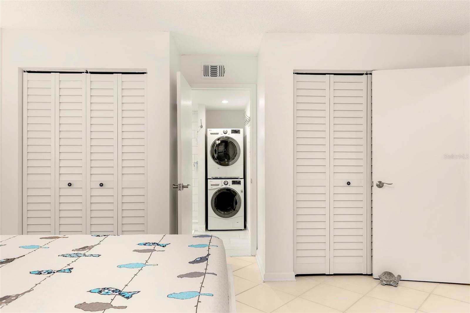 HEMINGWAY CONDO THE - Residential Lease