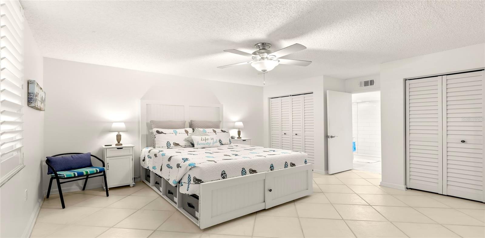 HEMINGWAY CONDO THE - Residential Lease