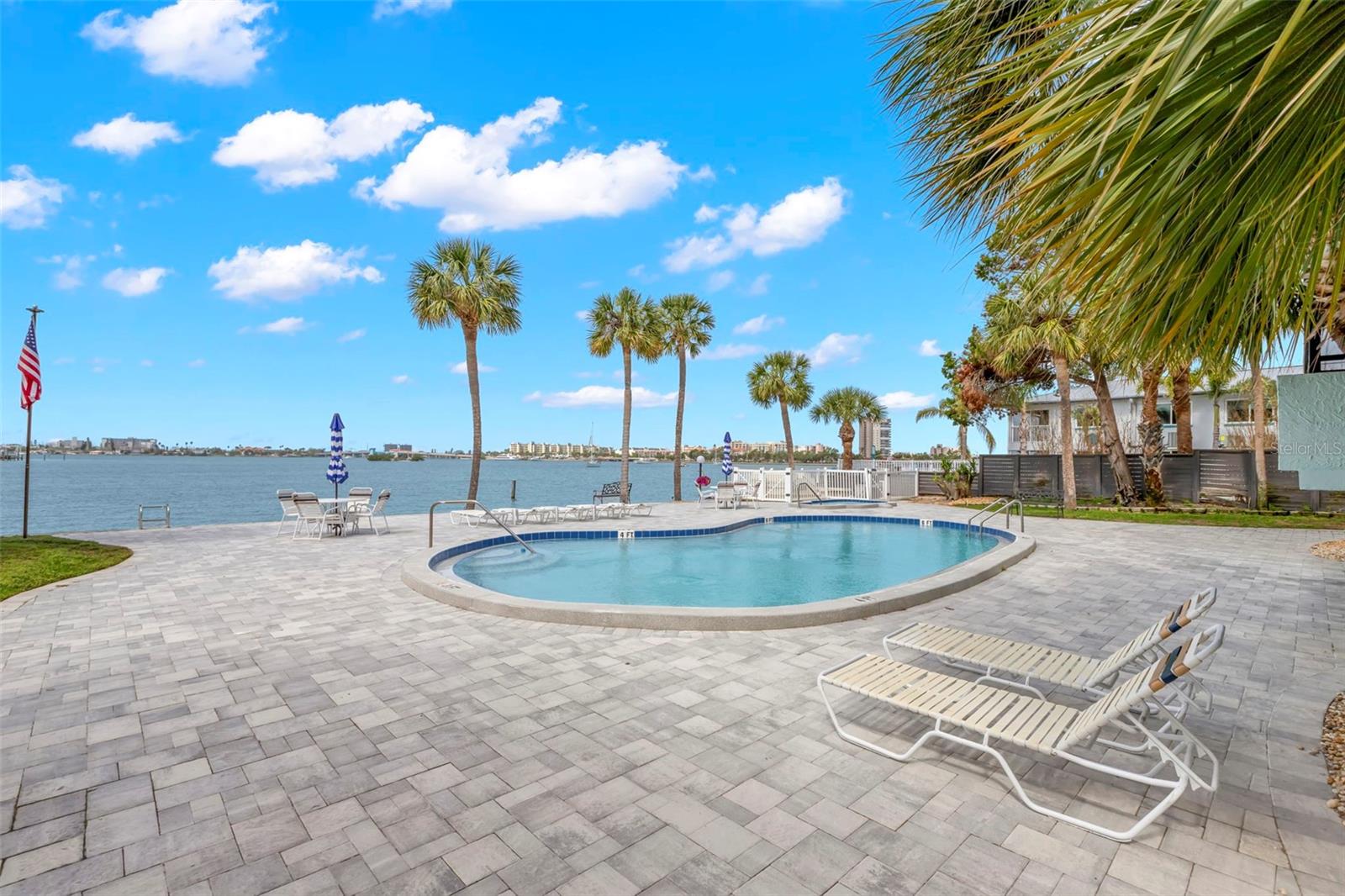 HEMINGWAY CONDO THE - Residential Lease