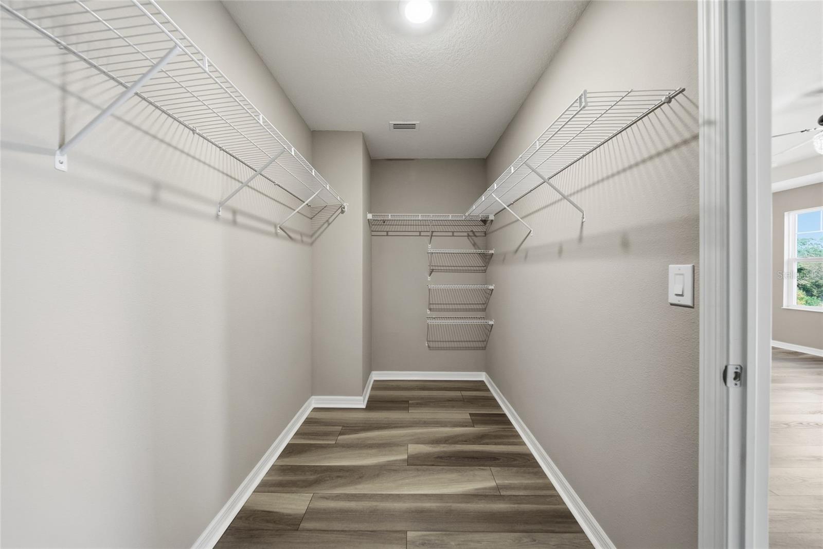 ARTISAN ESTATES - Residential