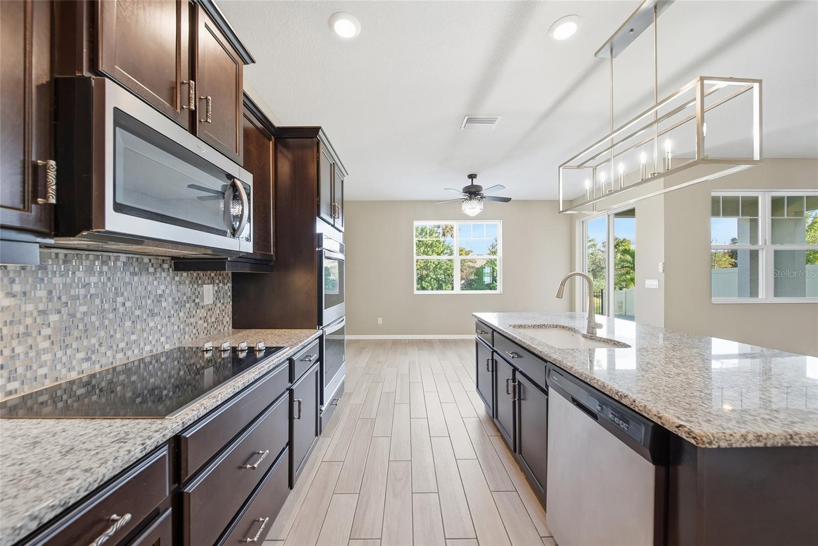 ARTISAN ESTATES - Residential