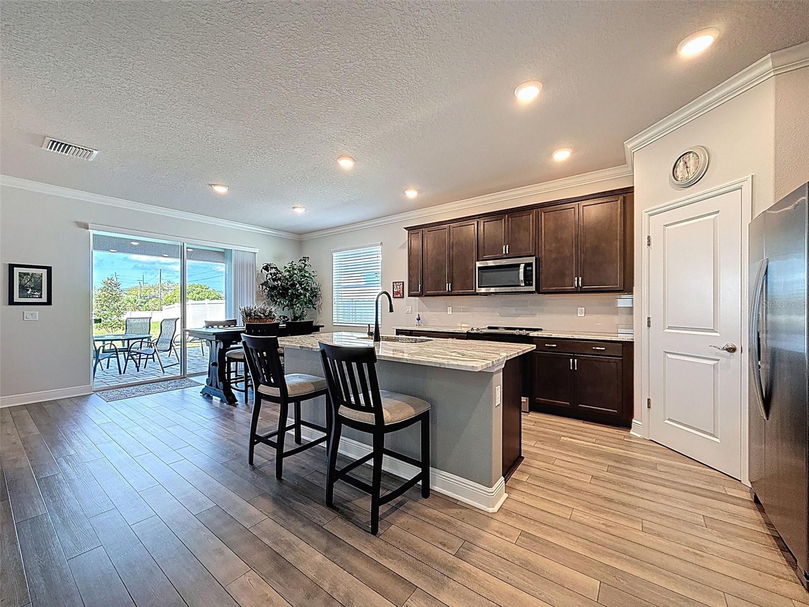 NORTH LAKE TRAIL - Residential