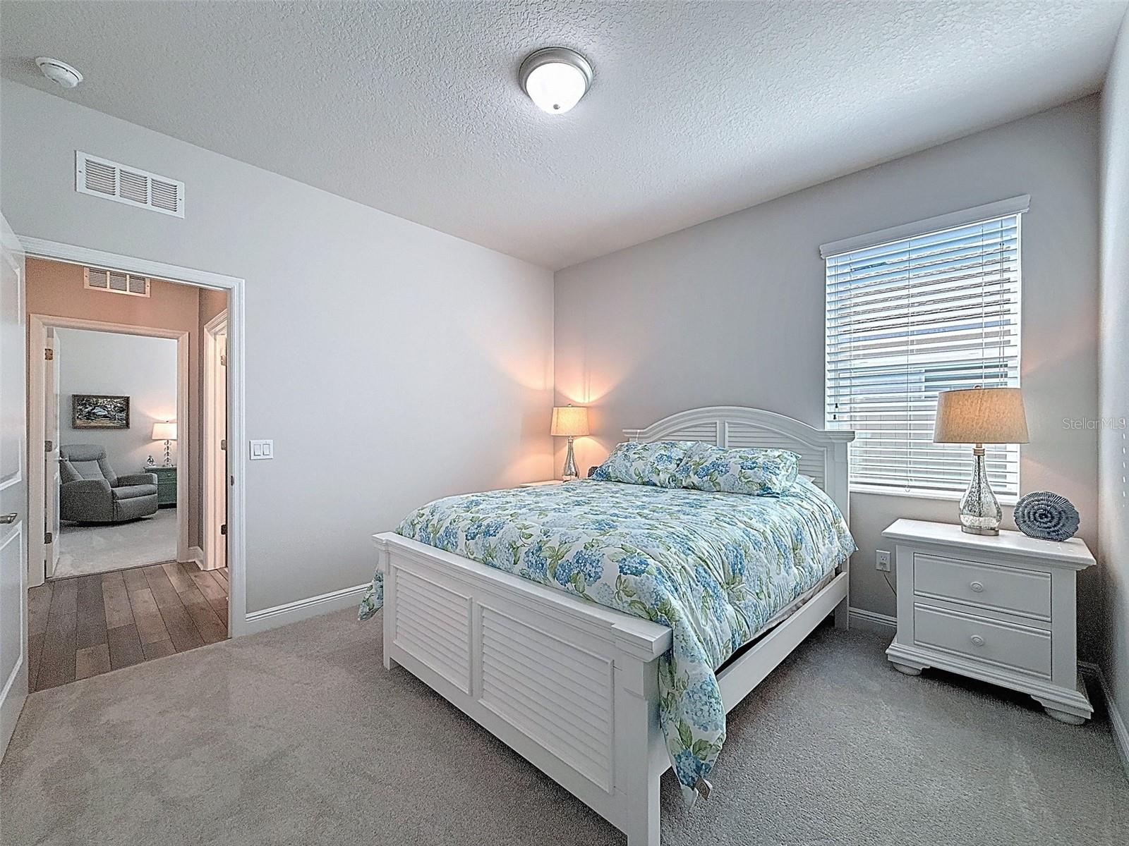 NORTH LAKE TRAIL - Residential