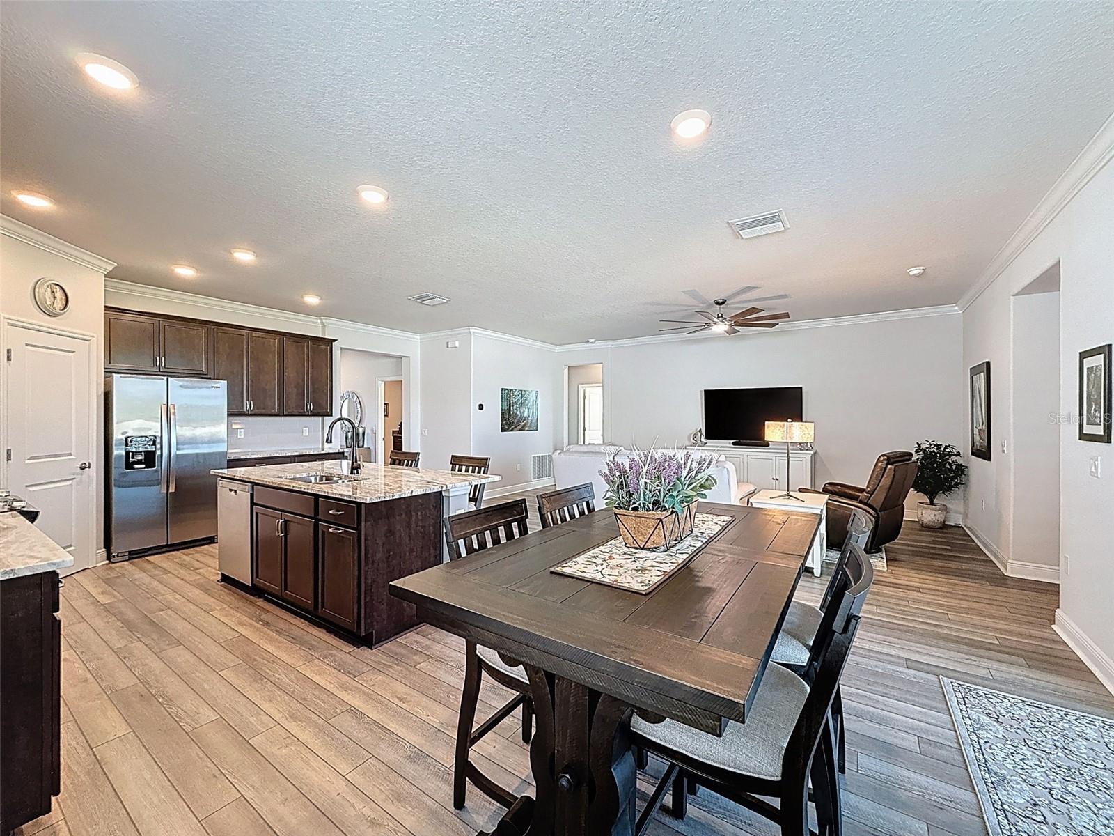 NORTH LAKE TRAIL - Residential