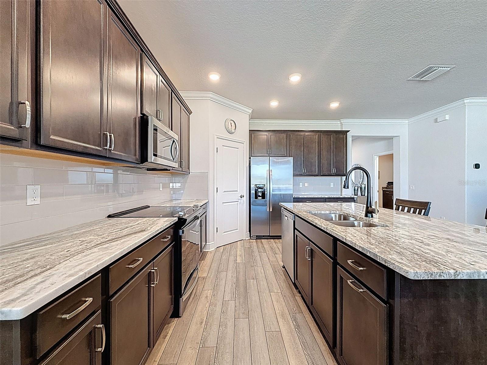 NORTH LAKE TRAIL - Residential