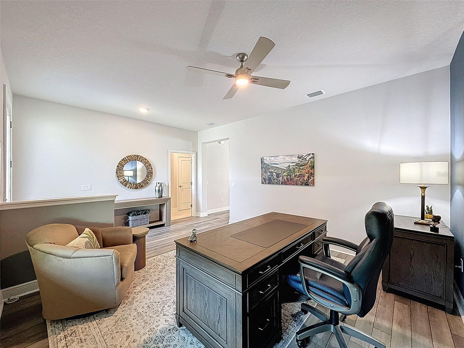 NORTH LAKE TRAIL - Residential