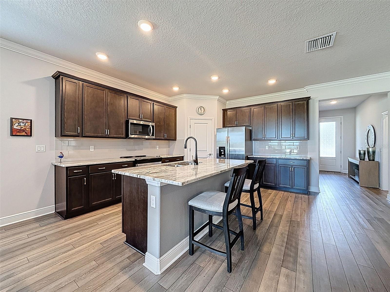 NORTH LAKE TRAIL - Residential