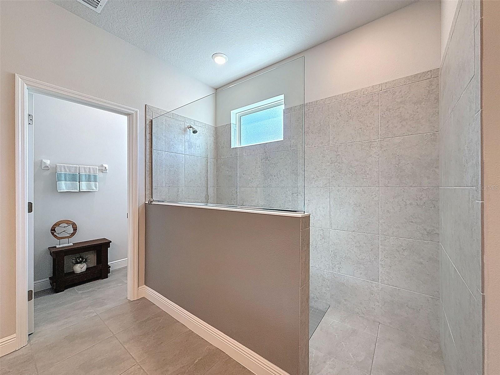 NORTH LAKE TRAIL - Residential