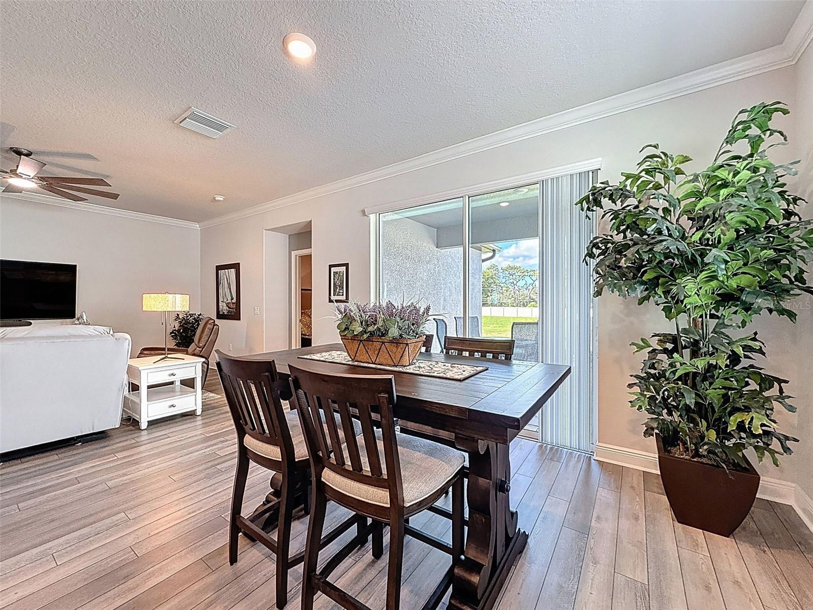 NORTH LAKE TRAIL - Residential