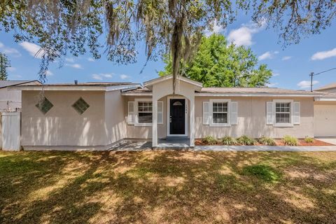 Photo of 1084 Doyle Road, Deltona, FL 32725 (MLS # O6304455)
