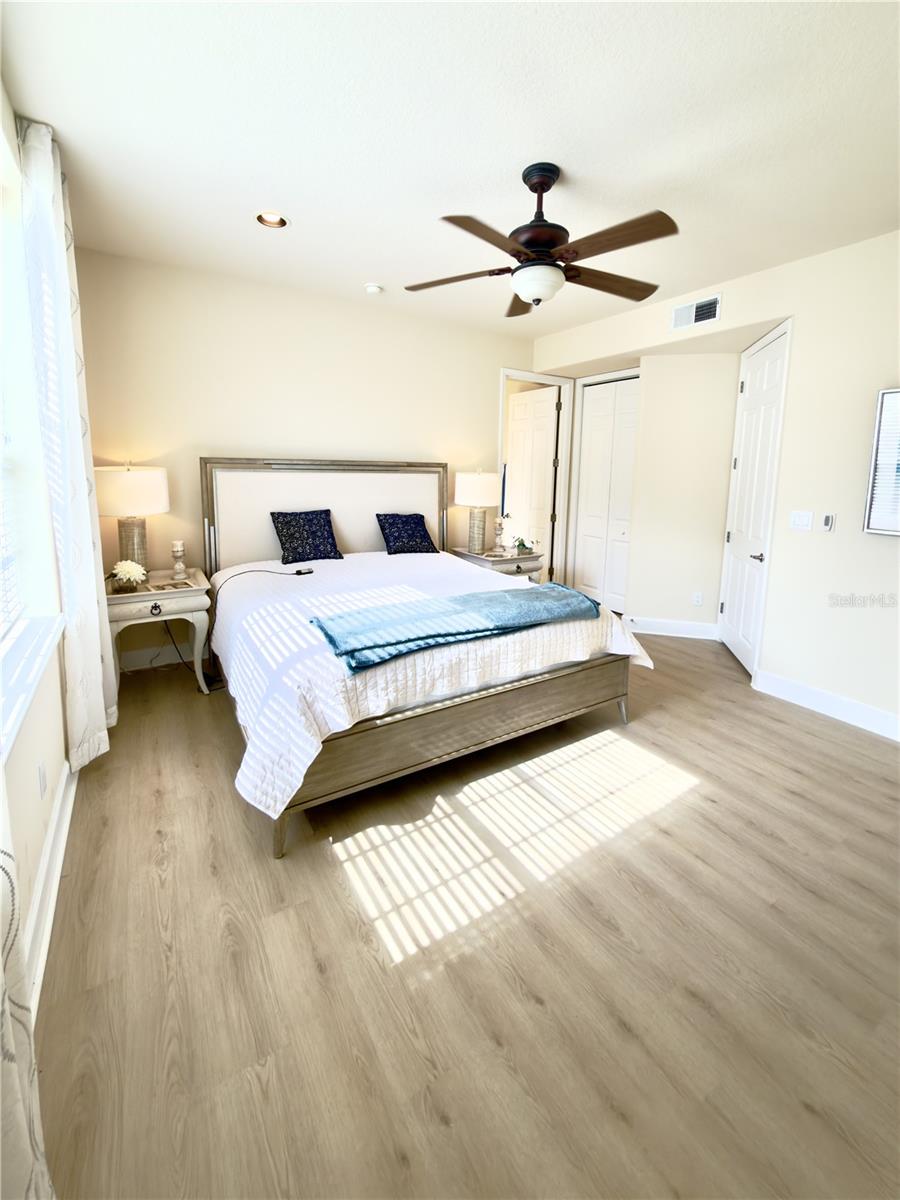 SAVANNAH PRESERVE AT UNIVERSITY PLACE - Residential