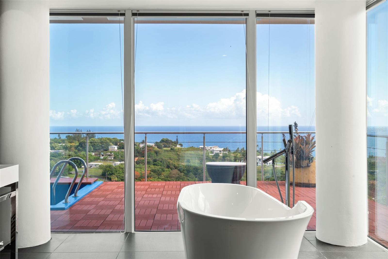 SAN JOSE HILLS - Residential