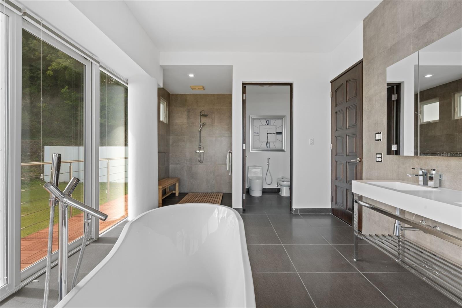 SAN JOSE HILLS - Residential