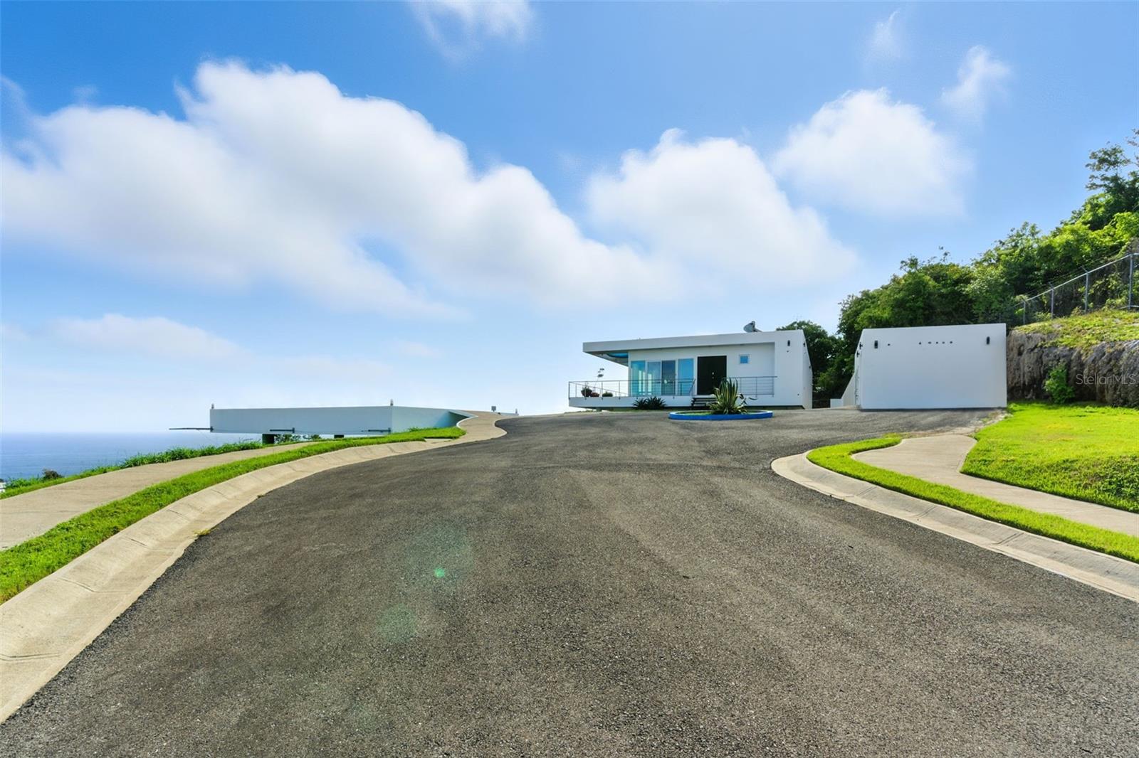 SAN JOSE HILLS - Residential