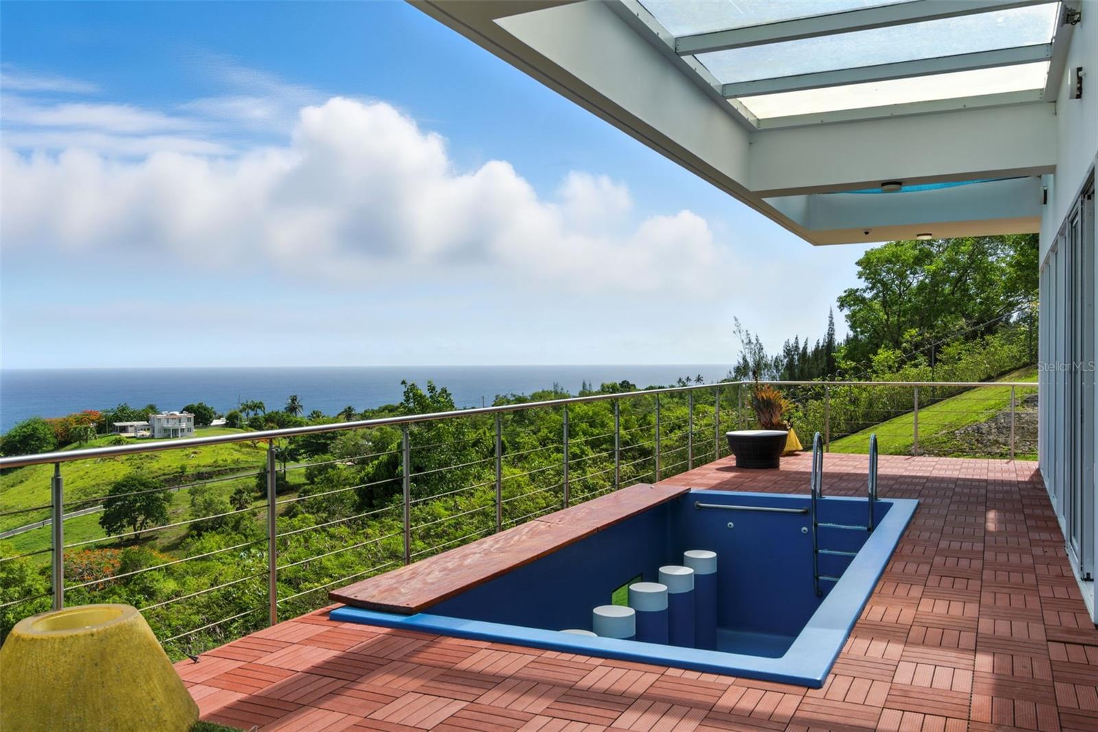 SAN JOSE HILLS - Residential