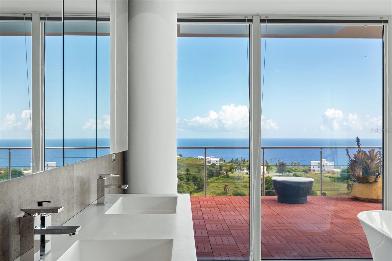 SAN JOSE HILLS - Residential