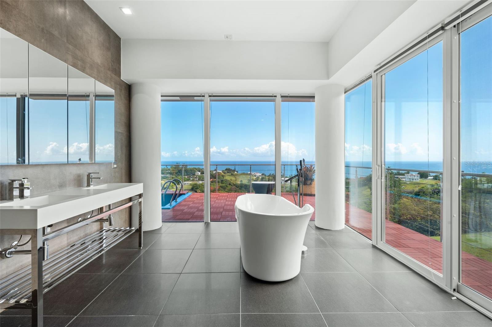 SAN JOSE HILLS - Residential