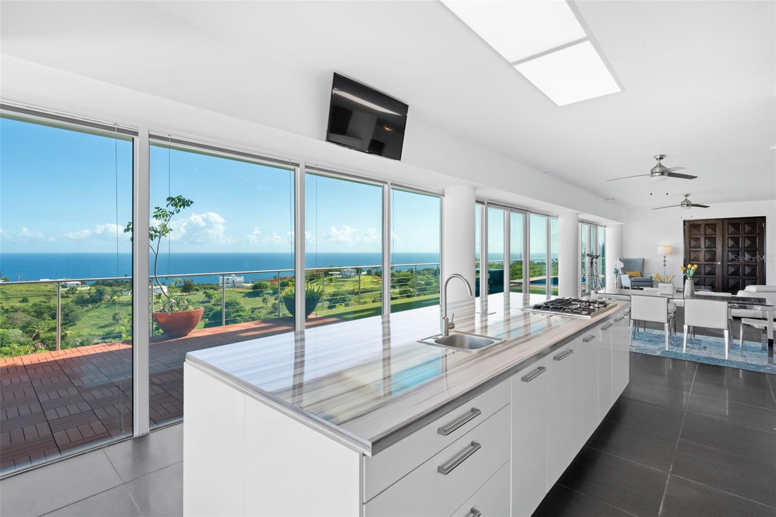 SAN JOSE HILLS - Residential