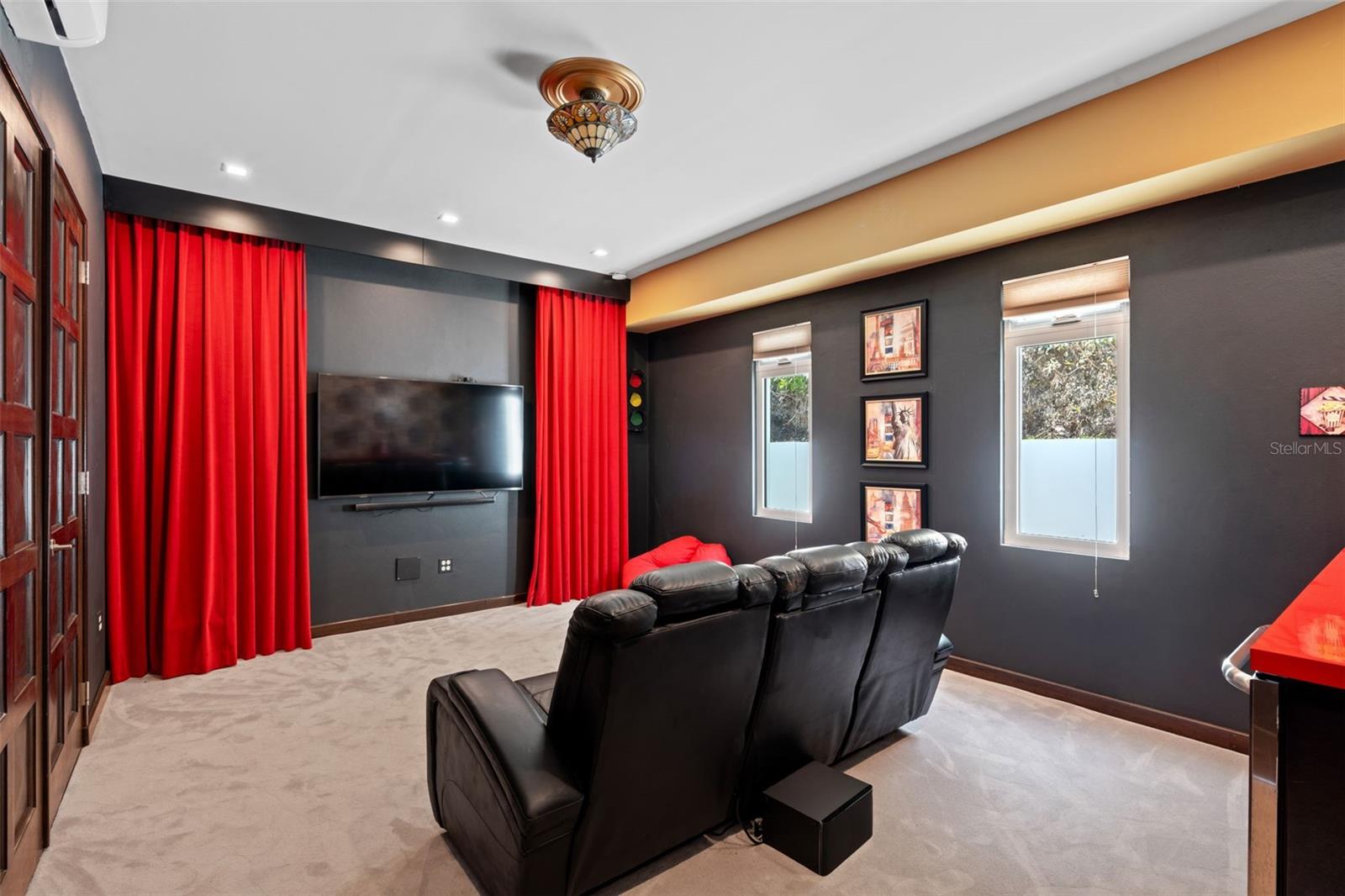 SAN JOSE HILLS - Residential