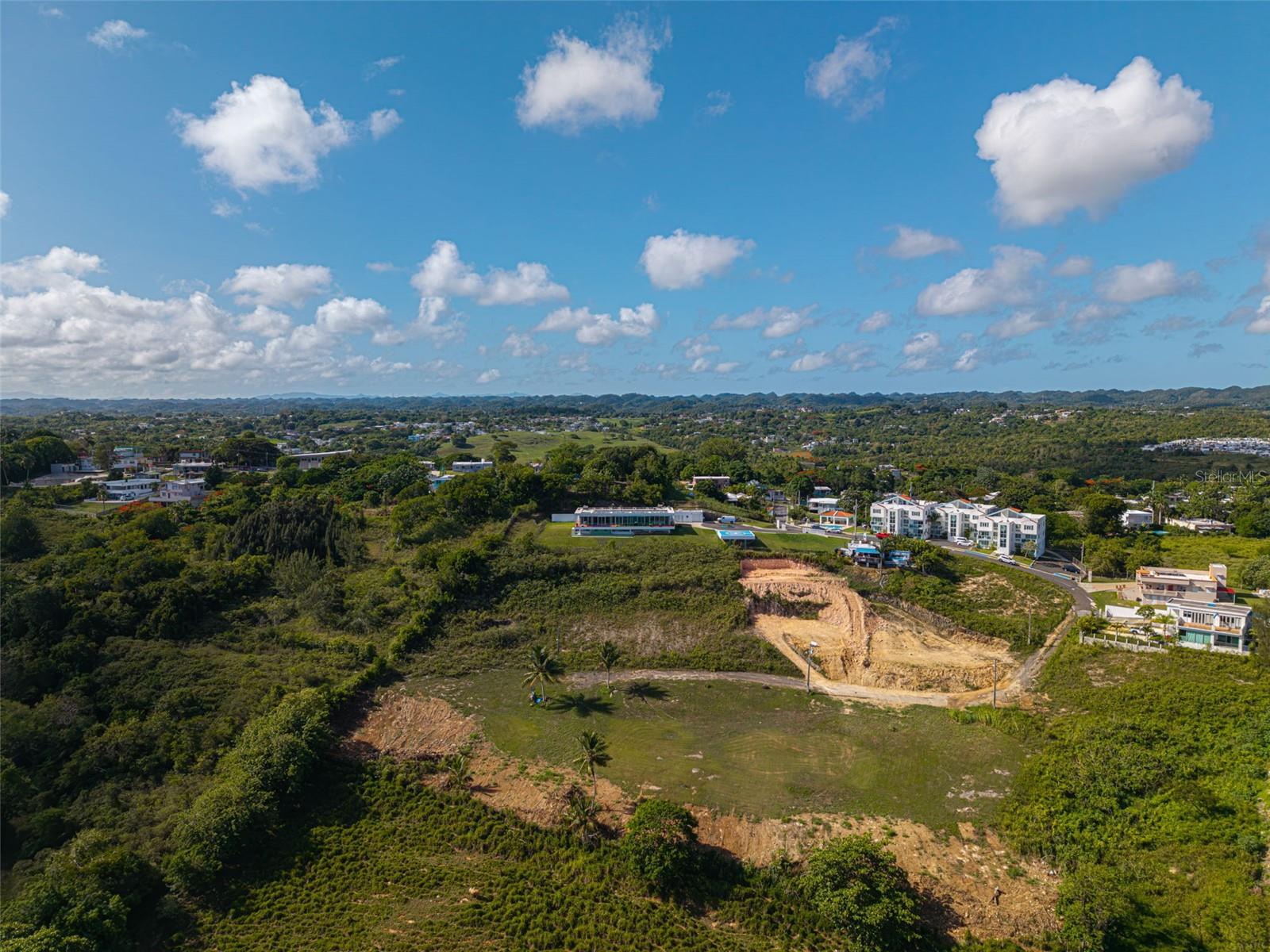 SAN JOSE HILLS - Residential