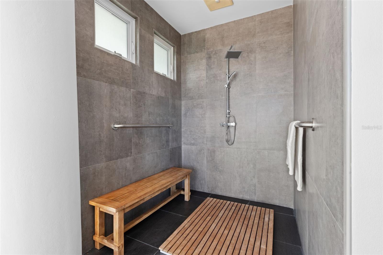 SAN JOSE HILLS - Residential