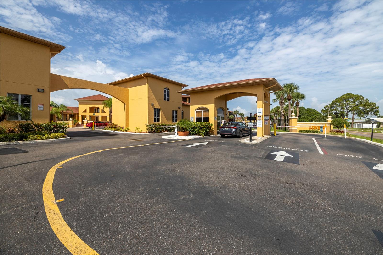 4333 BAYSIDE VILLAGE DRIVE 214