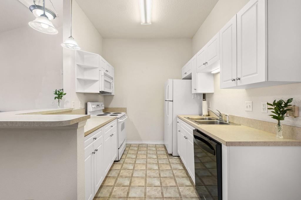 COVE AT PEARL LAKE - Residential