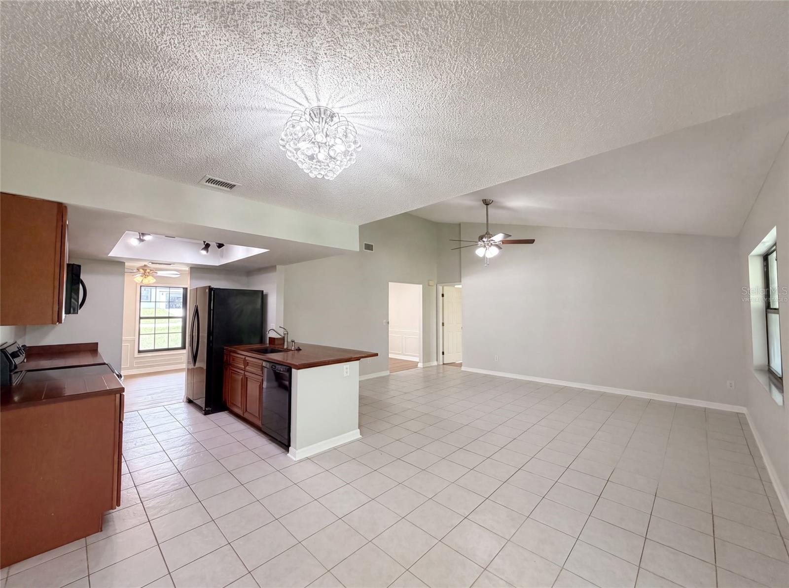 15226 SW 39TH CIRCLE