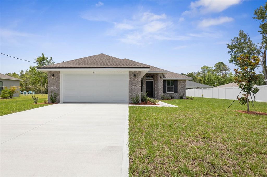 Photo of 67 Sedgwick Trail, Palm Coast, FL 32164 (MLS # FC313668)