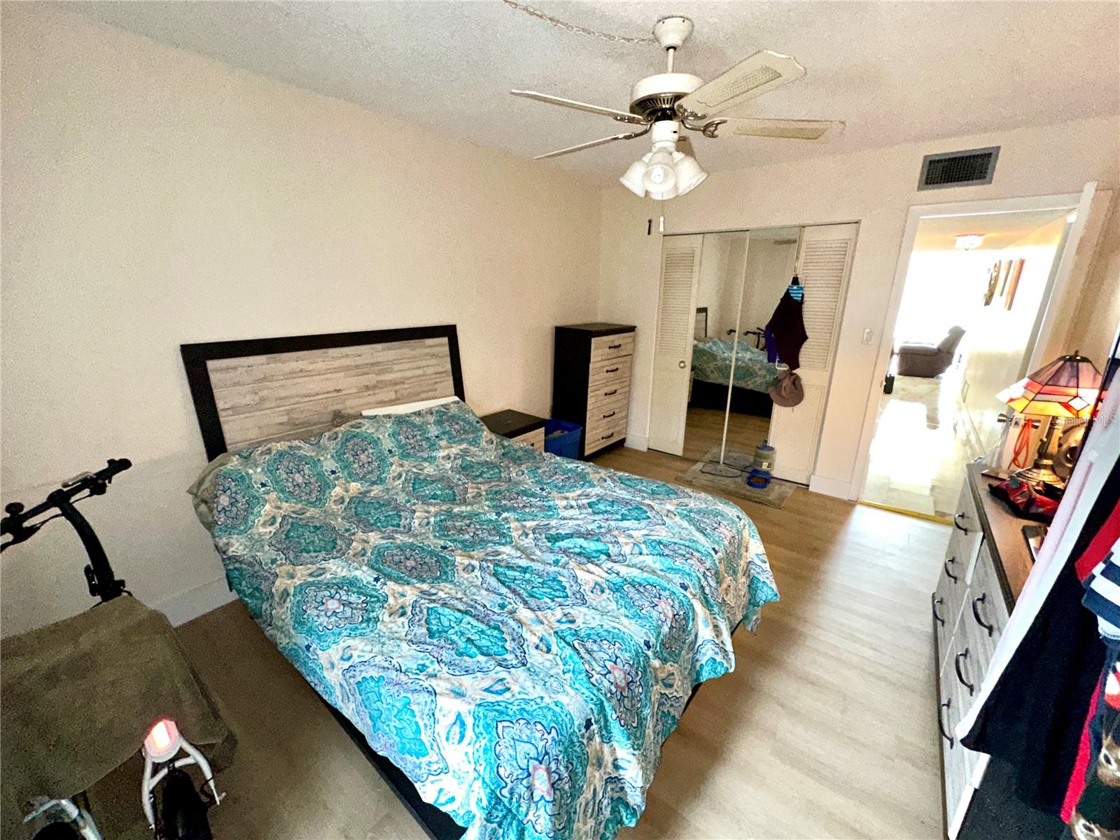 PENTHOUSE GROVES - Residential