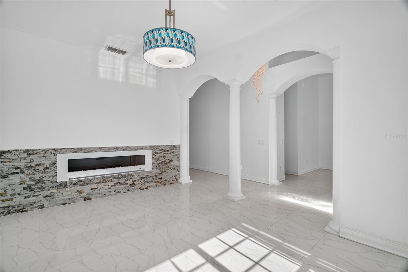 MOUNT DORA LOCH LEVEN PH 04 LT 94 - Residential