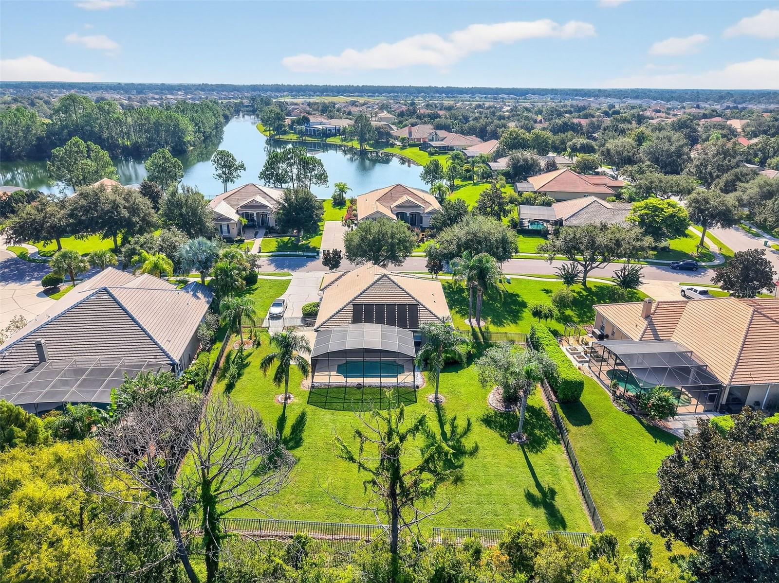 MOUNT DORA LOCH LEVEN PH 04 LT 94 - Residential