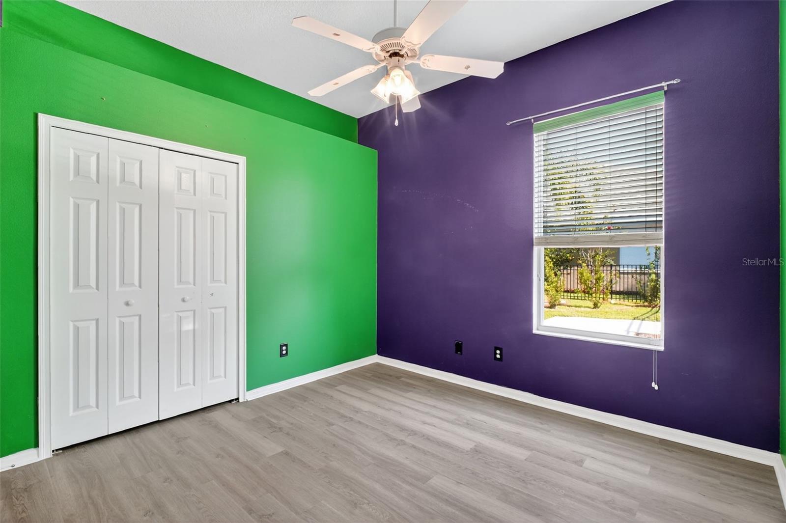 MOUNT DORA LOCH LEVEN PH 04 LT 94 - Residential