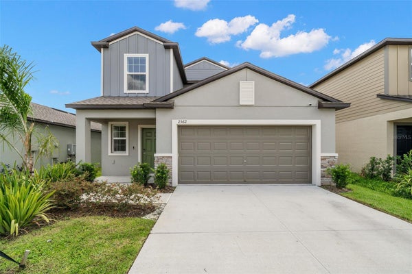 2562 LEONIA LN, ZEPHYRHILLS, FL 33541 - Image 5d05482805bbd6d65e456f6ecf2d6eaf/2439326822