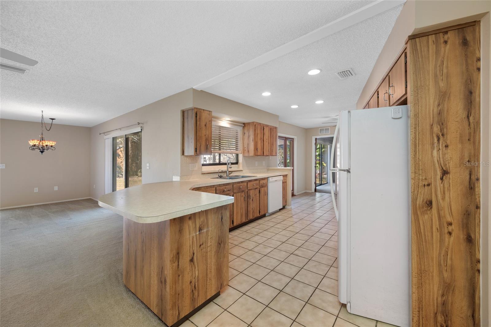 SUNSET HILLS - Residential